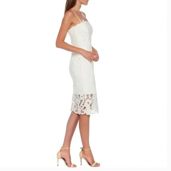 Bardot Lina Sheath Lace Dress NWT in White 6 / Small - Picture 2 of 14